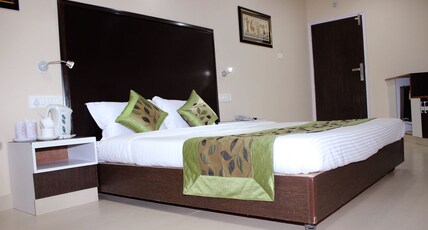 HOTEL CITY HEIGHTS Room Type - Super Deluxe Room | AC | Valley View