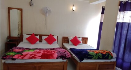 Pokhrel lodge Room Type - Deluxe Triple