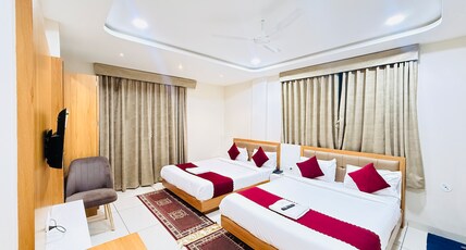 Hotel Tirupati Inn Room Type - Deluxe Four Bed Room