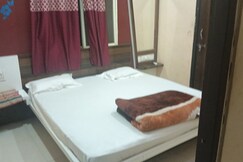 Hotel Shri Gajanan and Restorent