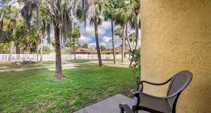 Best Western International Speedway Hotel Room Type - 2 Double Beds, Non-Smoking, Balcony, Flat Screen Television, Refrigerator, Full Breakfast