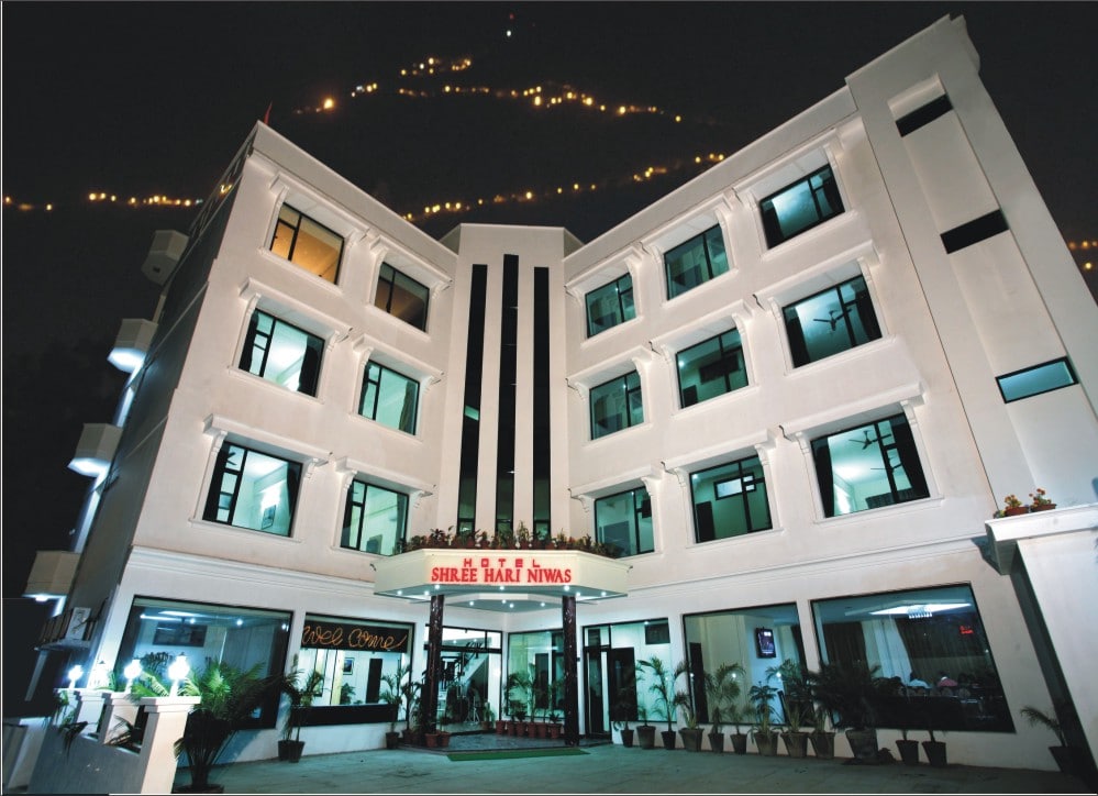 Hotel Shree Hari Niwas - Tap to explore photos
