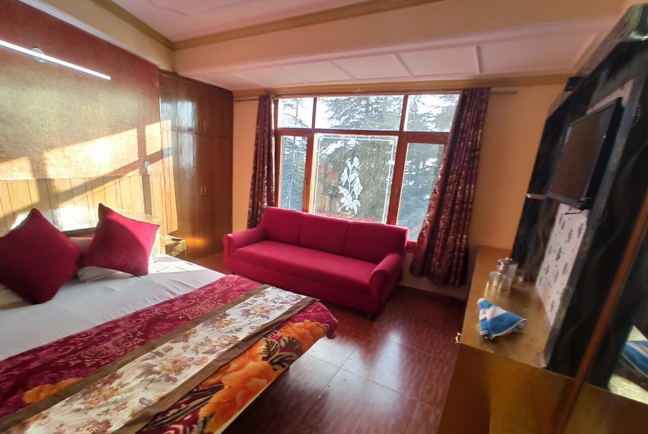 Hotel King Palace - Tap to explore photos