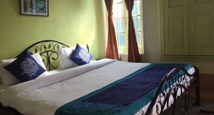 SHOVASHRAY GUEST HOUSE Room Type - Super Deluxe AC