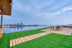 JEWEL OF KASHMIR HERTIAGE GROUP OF HOUSEBBOATS