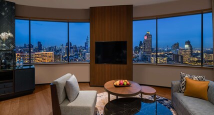 Millennium Hilton Bangkok Room Type - PANORAMIC EXECUTIVE SUITE Millennium Hilton Bangkok Room Type - PANORAMIC EXECUTIVE SUITE