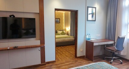 The Grand Mamta (Near Dal Lake) Room Type - Deluxe Family Suite ( Two Interconnected Rooms)