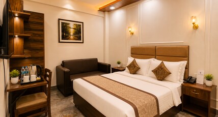 Hotel Kasa Stays Near DTU Rohini Room Type - Superior Queen Room Hotel Kasa Stays Near DTU Rohini Room Type - Superior Queen Room