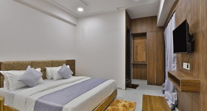 Hotel Park Land-A Room Type - Super Deluxe Room
