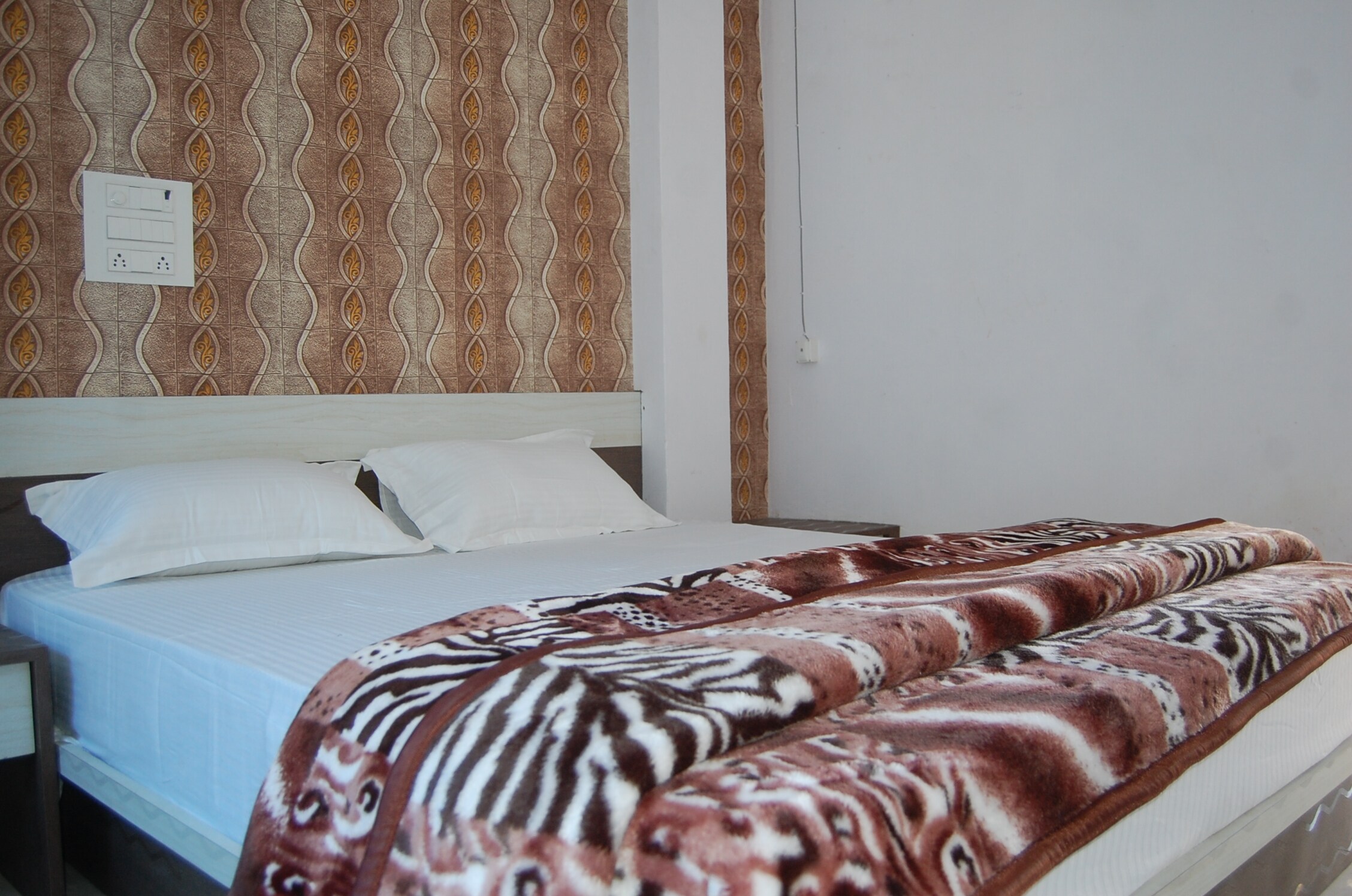 Kajal Hotel - Tap to explore photos