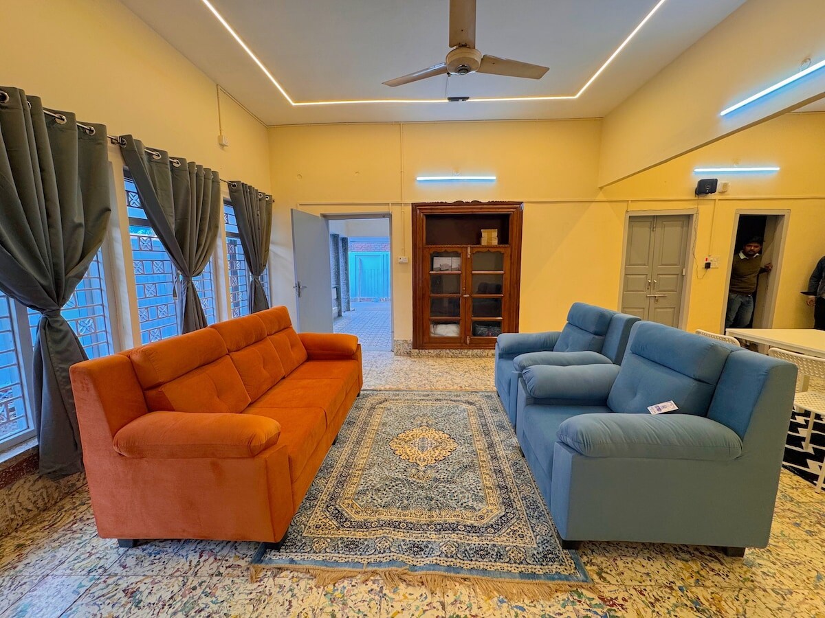 New Patliputra Colony 2BHK 101 - Tap to explore photos