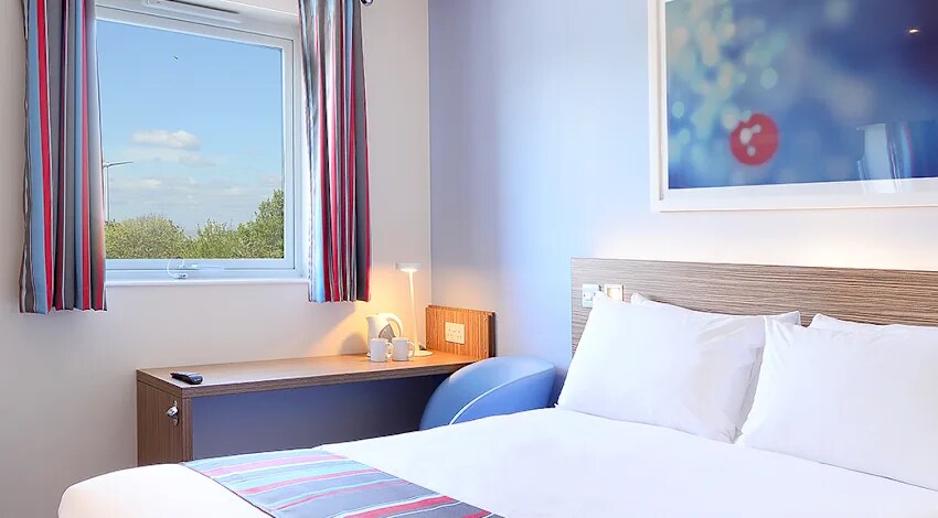 Travelodge Northampton Central - Tap to explore photos