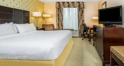 Holiday Inn BLOOMINGTON-UNIVERSITY AREA Room Type - 1 King Standard Communication Accessible