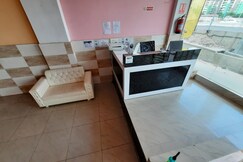 Redrose Hotel & Banquet