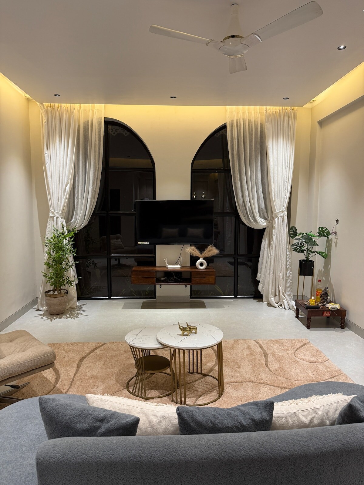 Luxury 1BHK Pool Villa with Bath tub Nagaon Beach - Tap to explore photos
