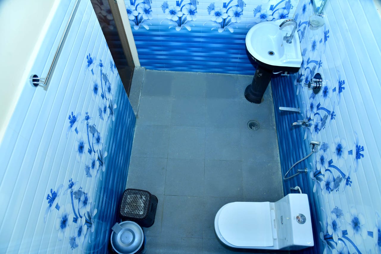 M B cave hill Homestay - Tap to explore photos