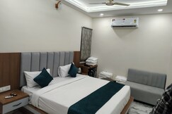 S Square Royale Hotel