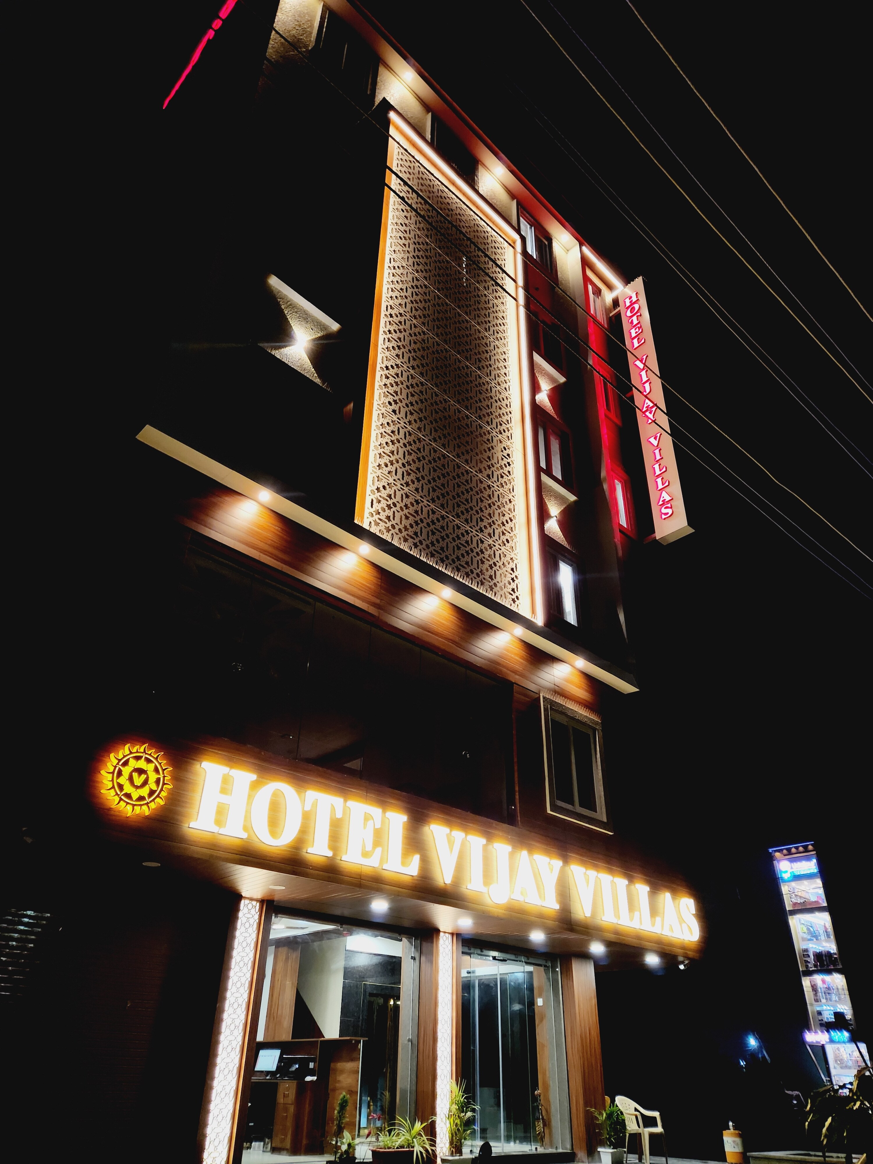 Hotel Vijay Villas - Tap to explore photos