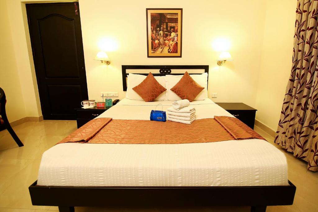 Hotel Dass Continental - Tap to explore photos