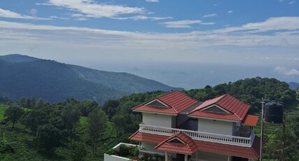 The Royale Ridge Room Type - Luxury Homestay