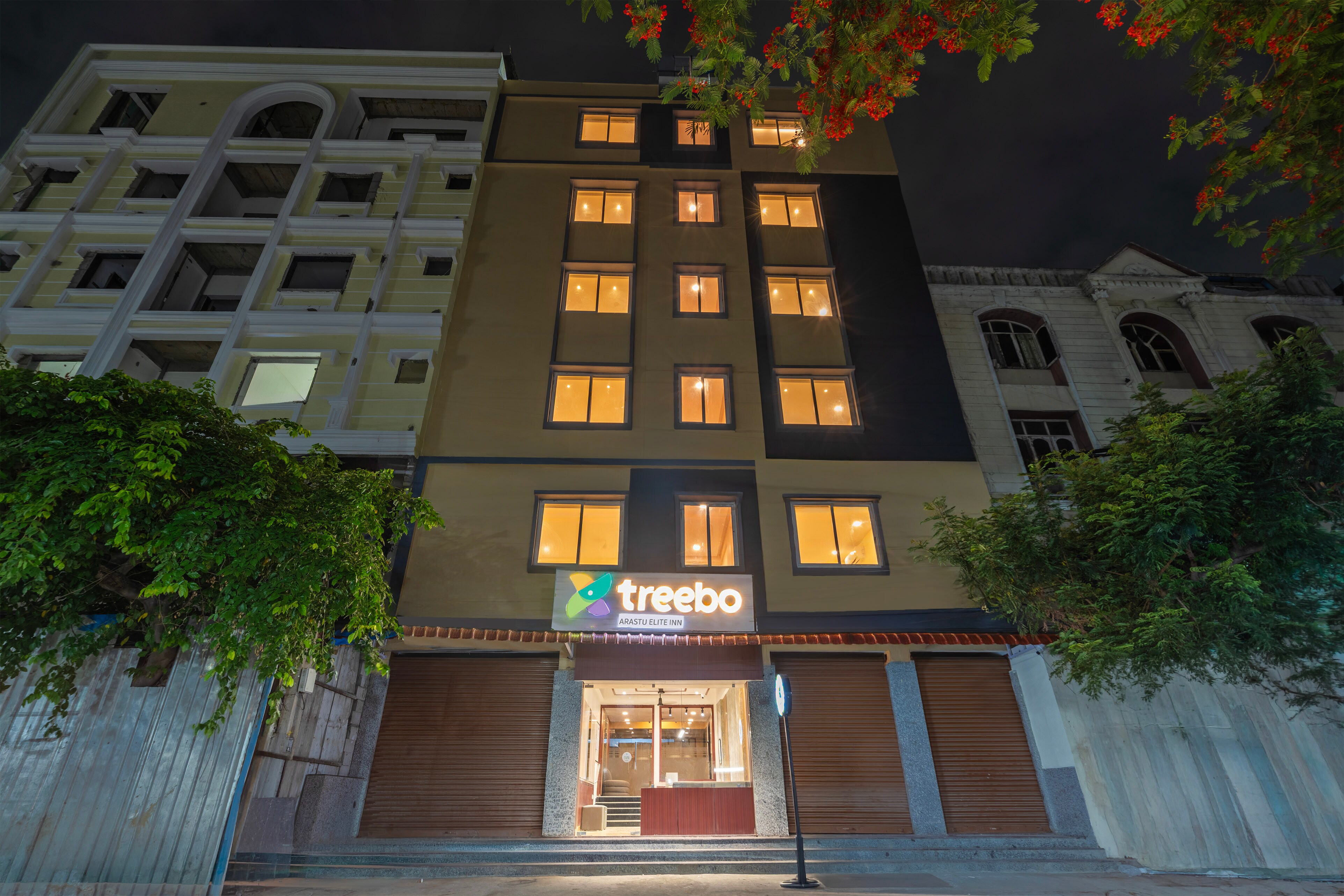 Treebo Arastu Elite Inn, Lakdikapul Near Nampally Station - Tap to explore photos