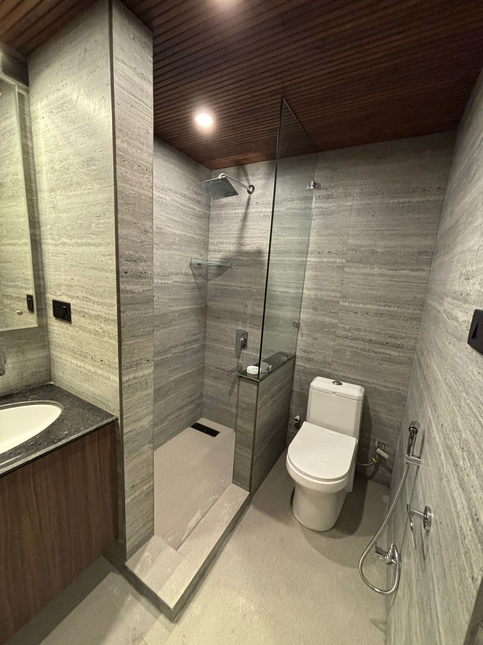 The Magnolia - Tap to explore photos