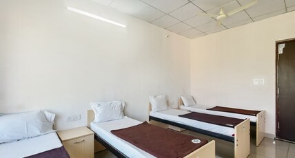 International Youth Hostel Mysuru Room Type - 1 bed in 7 Bed Non Ac Dorm with shared bathroom