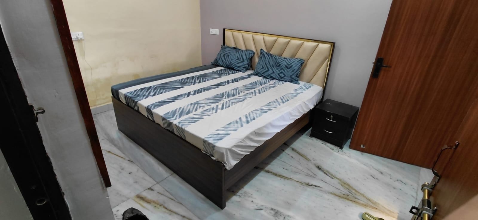 Otium Stay | Family-Friendly 2BHK - Unit B - Tap to explore photos
