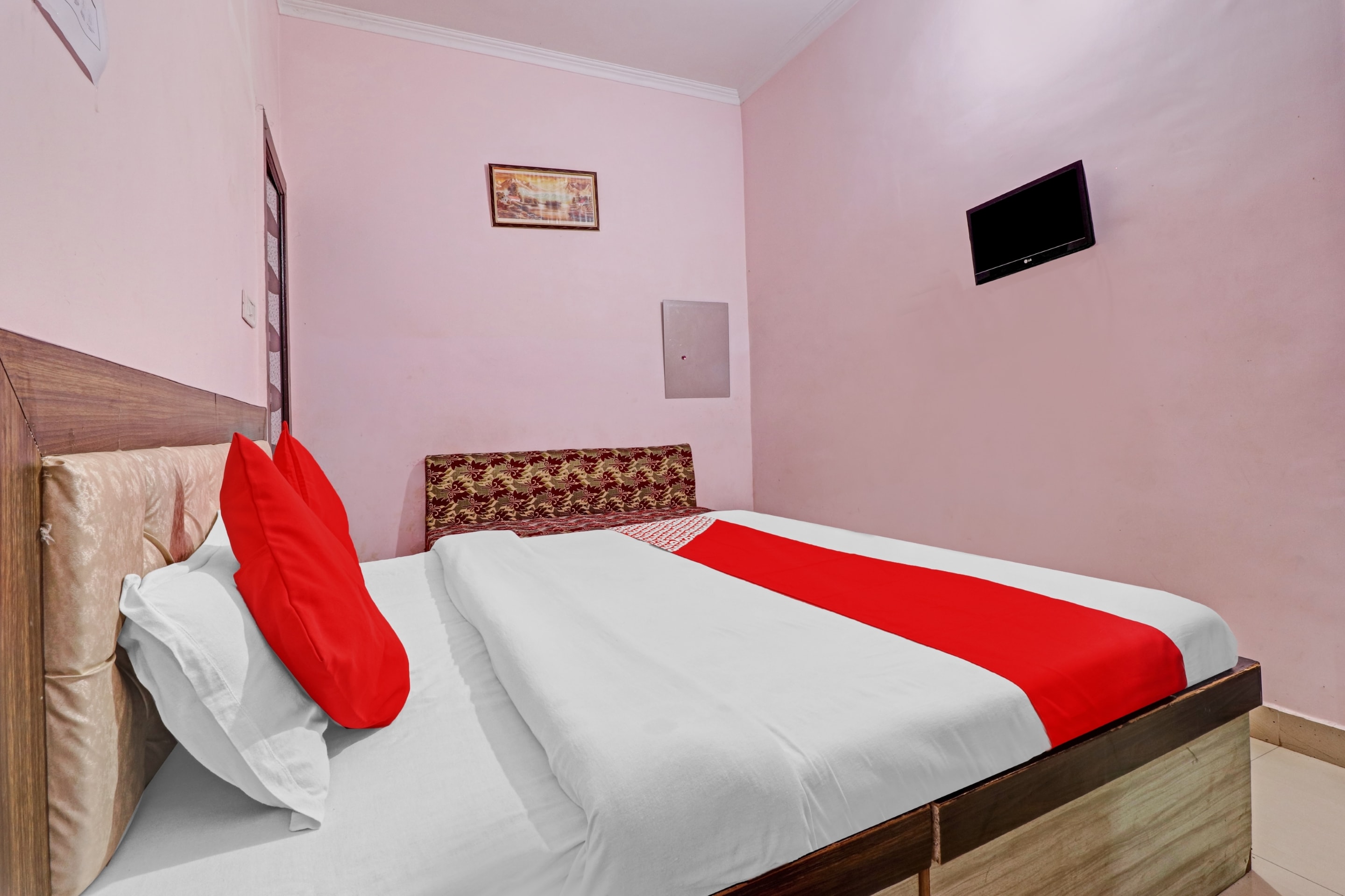 SPOT ON Hotel Rudra - Tap to explore photos