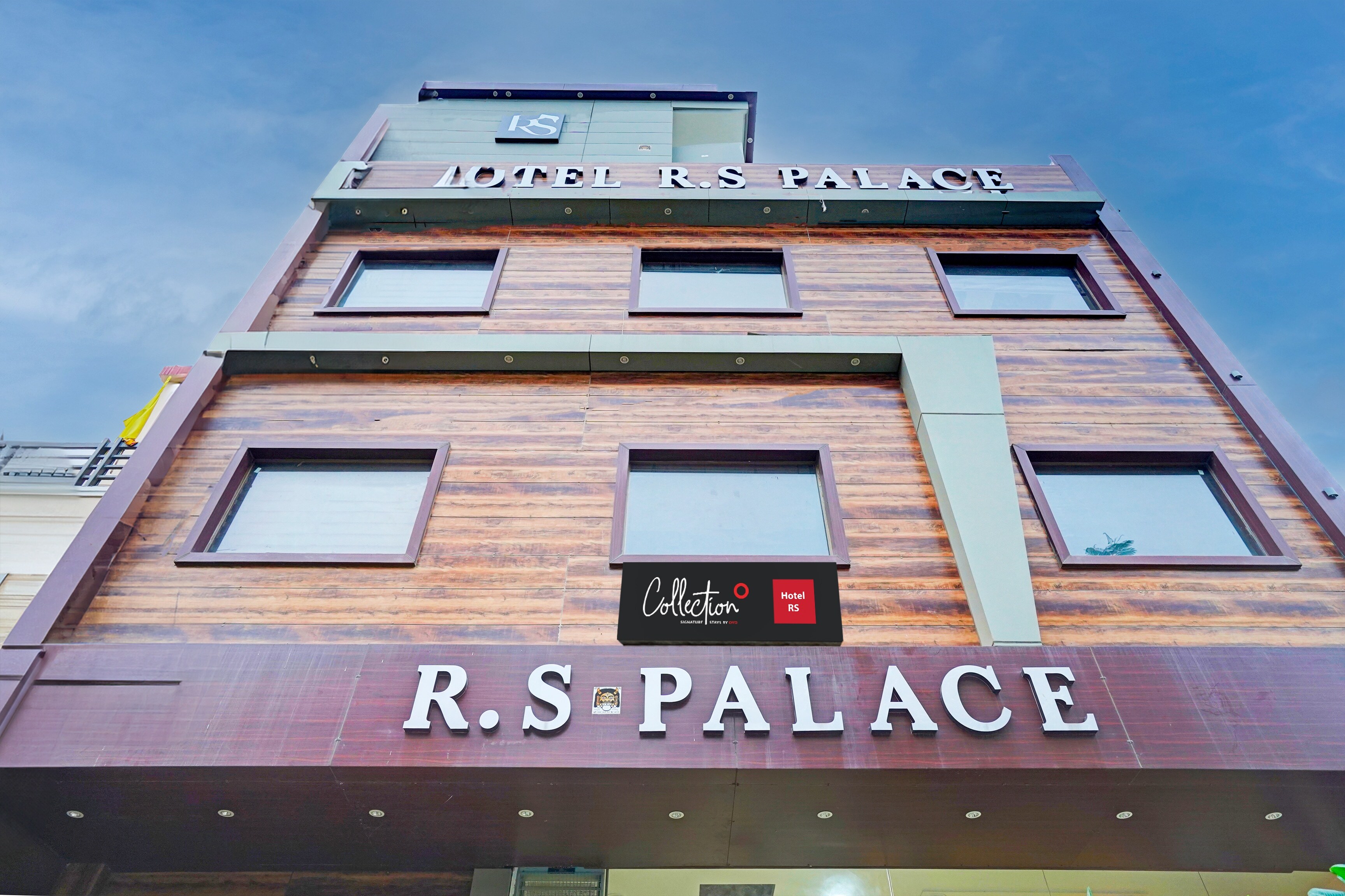 Hotel O RS - Tap to explore photos