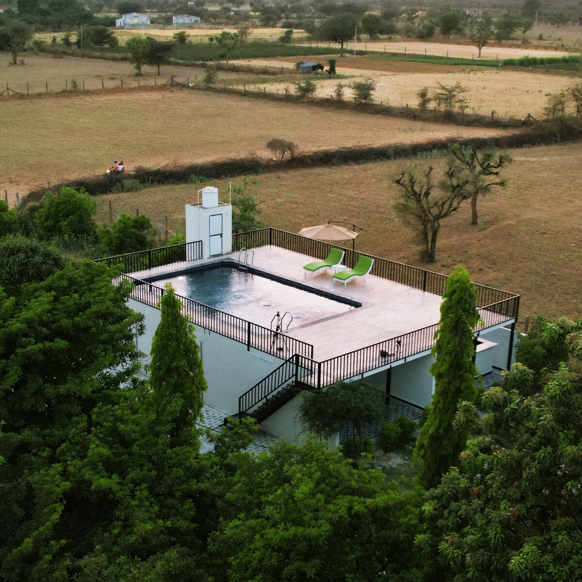 Soni Bagh 3BR Luxury Pool Villa in Pushkar by Zoella Stays - Tap to explore photos