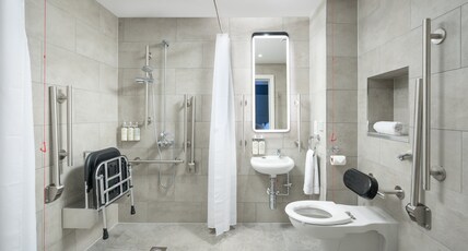 voco St. John's Solihull, an IHG hotel Room Type - 2 Single Beds Standard Accessible