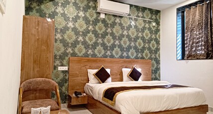 Hotel Lotus Room Type - EXECUTIVE ROOM