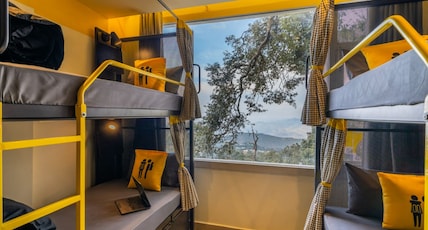 The Hosteller Dalhousie, Mall Road Room Type - Bed in 8 Bed Mixed Dormitory with Mountain View