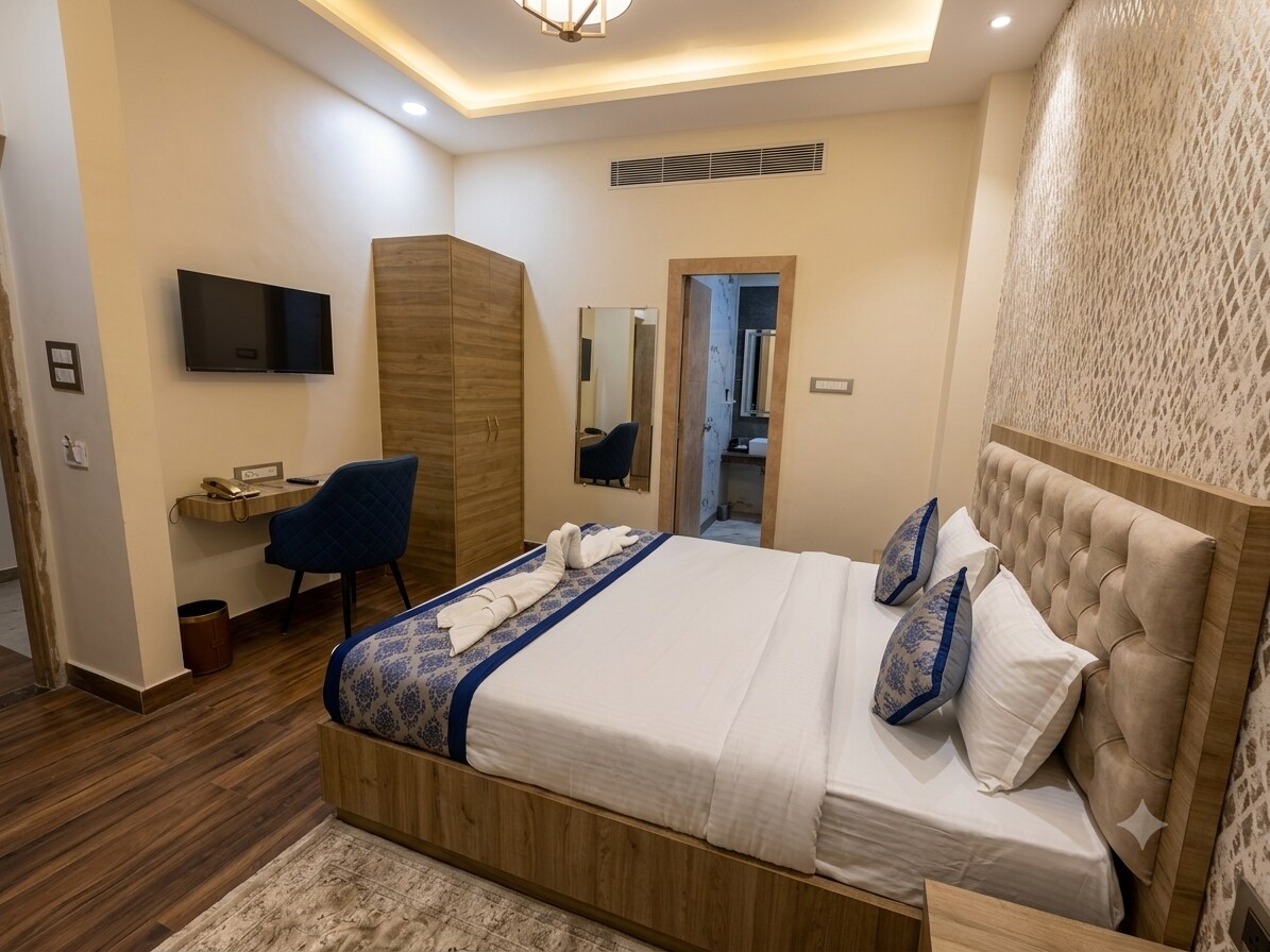 Hotel Keshav Villa - Tap to explore photos