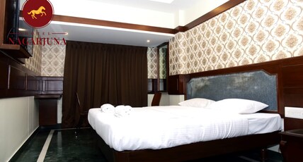 Hotel Nagarjuna Room Type - DELUXE DOUBLE NON AC