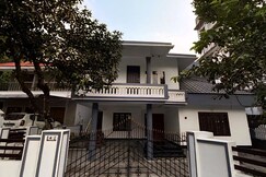 Chooravelil Villa  Adimali   Family Stay Nr Munnar