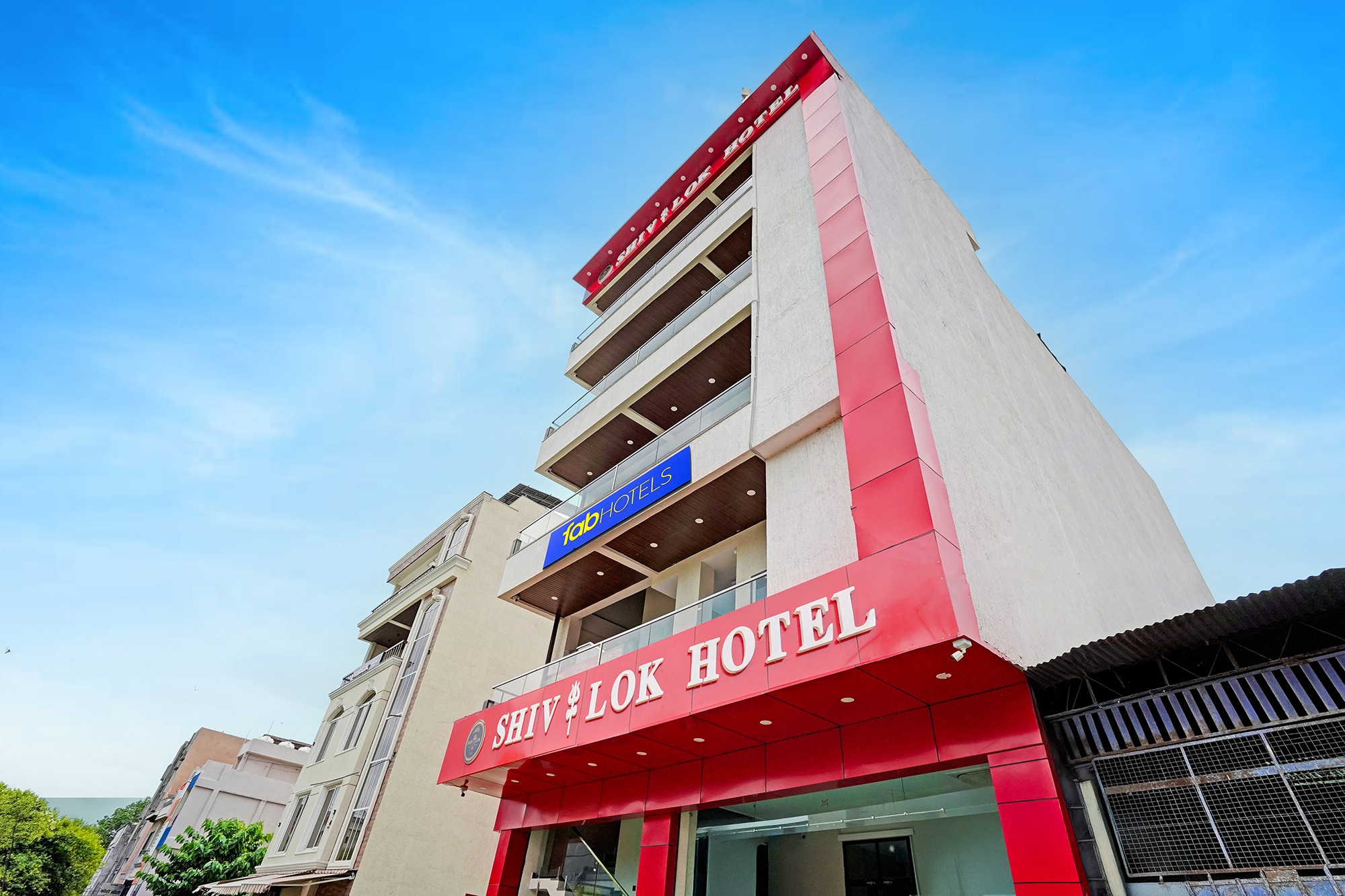 FabHotel Shivlok - Tap to explore photos
