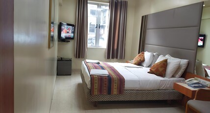 Empire Hotel Room Type - Deluxe Room