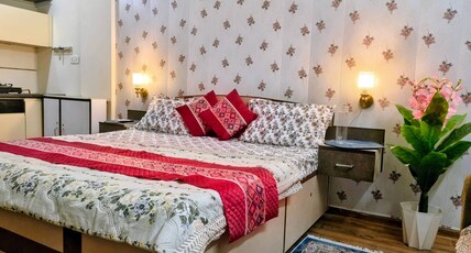 Shri Radha Raman Nikunj Room Type - Shri Radha Raman Nikunj