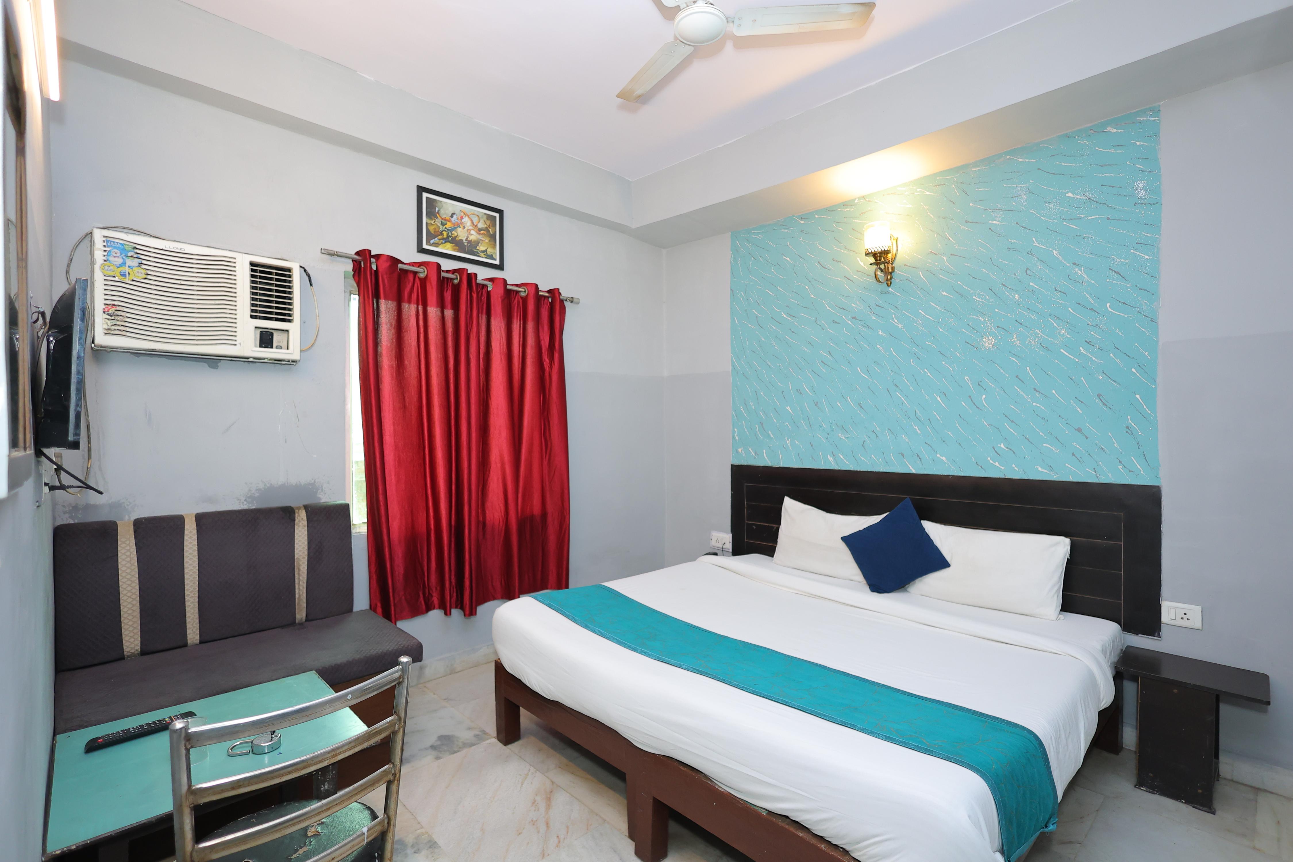 Hotel Novo Agra - 1KM from Taj Mahal - Tap to explore photos