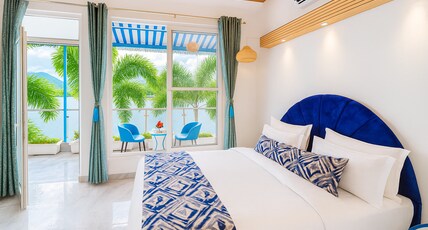 The Neeraj Ganga Cottages Room Type - PREMIUM GANGA VIEW ROOM WITH BALCONY