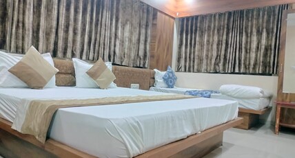 Hotel Dreamland Chandkheda Room Type - Double Bed AC Room