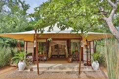 Sujan Sher Bagh | Pool & Spa