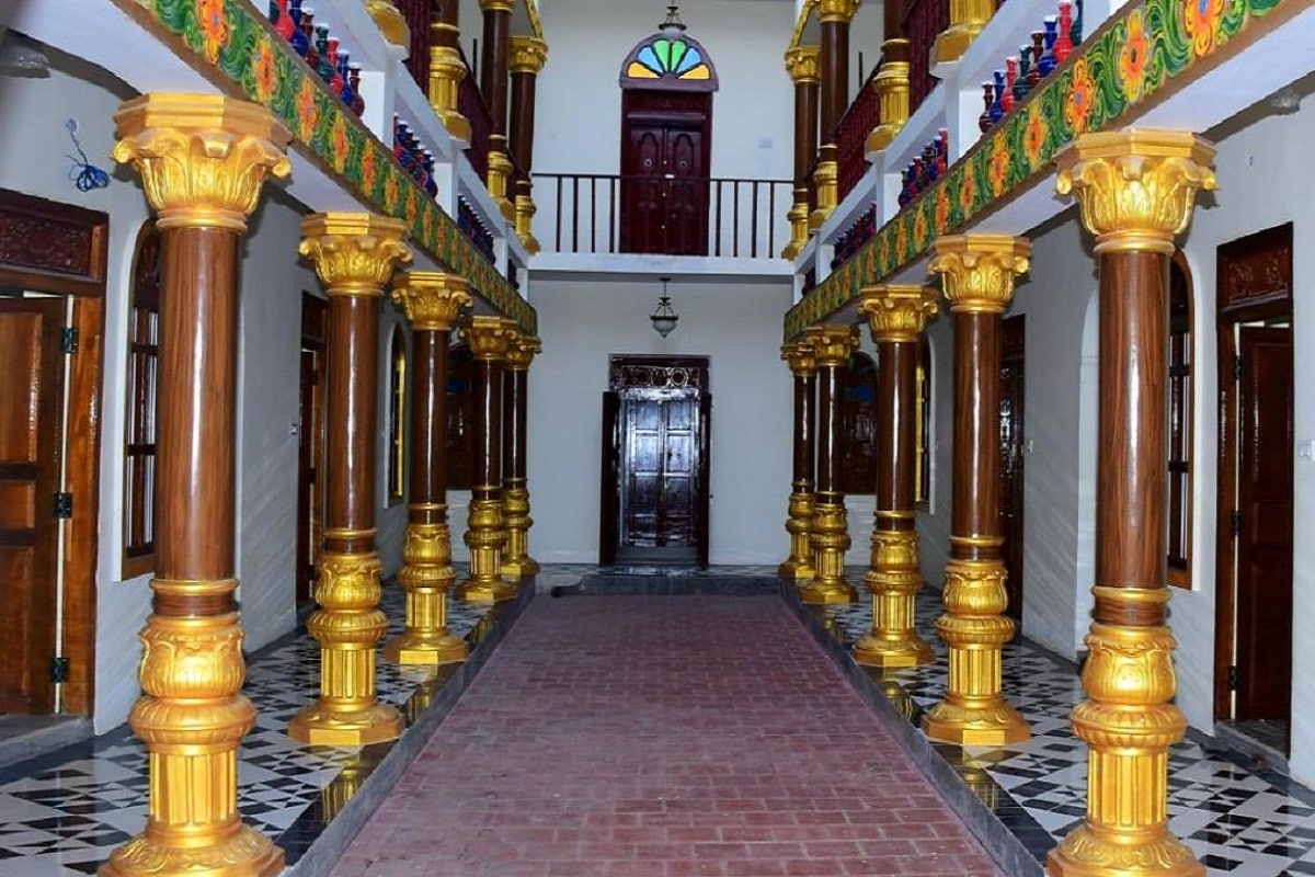 CHETTIAR MANOR - Tap to explore photos