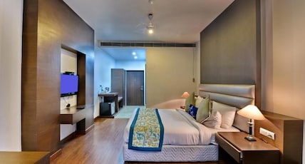 MB Greens- Clarks Inn Moradabad Room Type - Executive Room With Twin or King Bed MB Greens- Clarks Inn Moradabad Room Type - Executive Room With Twin or King Bed