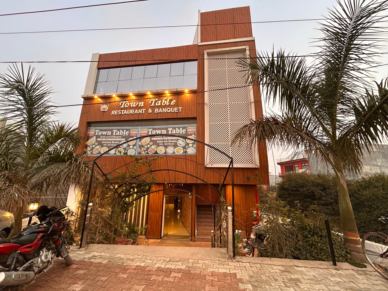 Town Table Restaurant Banquet & Hotel - Tap to explore photos