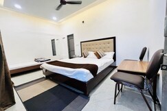 Chandravilla Stay Rooms Restaurant