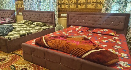 Hotel Highway and Restaurant Daksum Room Type - Room 303