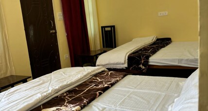 Hotel Jagdamba and restaurant Room Type - Bedroom 7